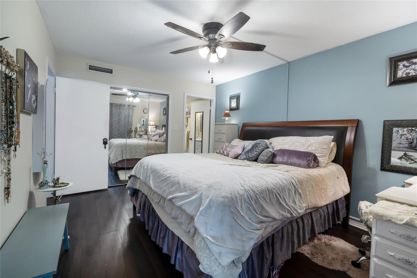 LAKE TARPON SAIL & TENNIS CLUB - Residential