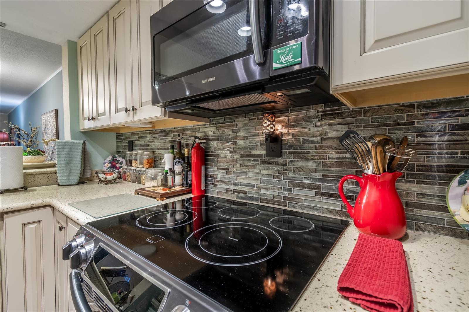 LAKE TARPON SAIL & TENNIS CLUB - Residential