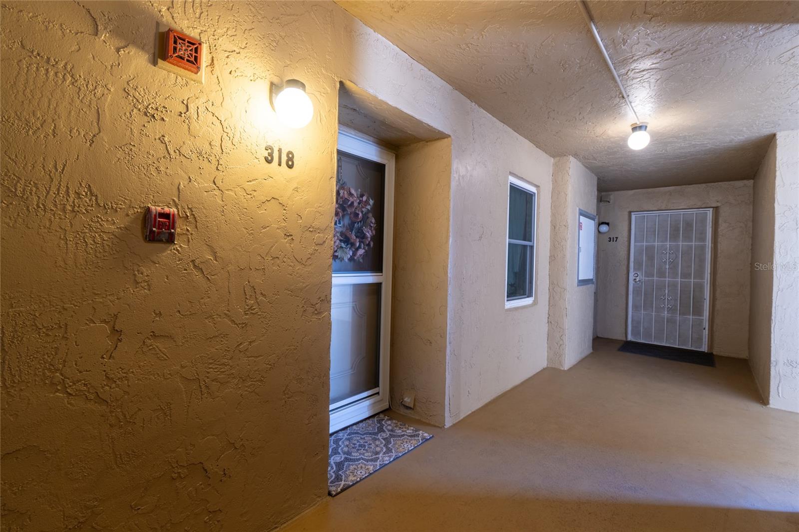 LAKE TARPON SAIL & TENNIS CLUB - Residential