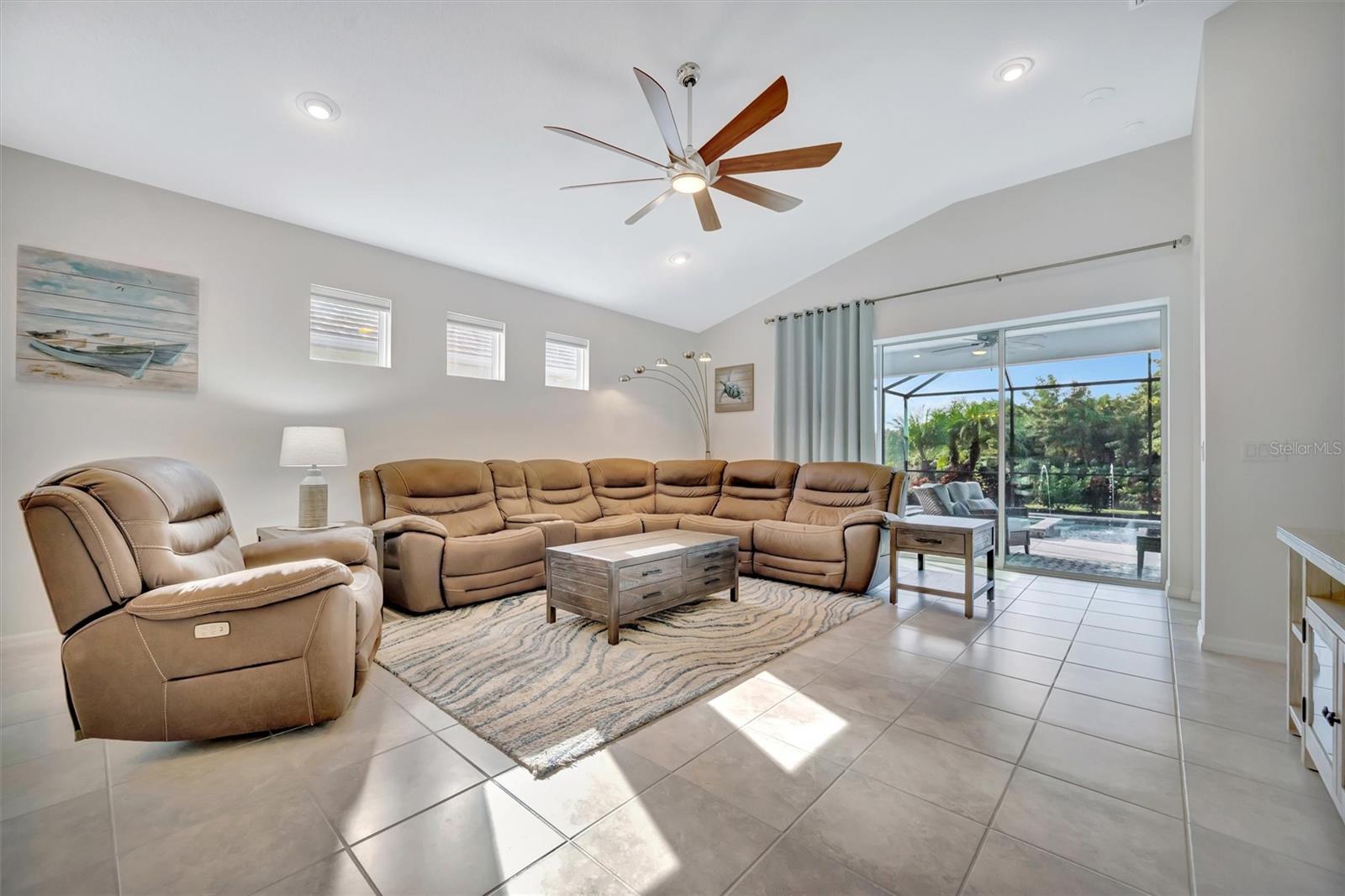 WATERCOLOR PLACE I - Residential