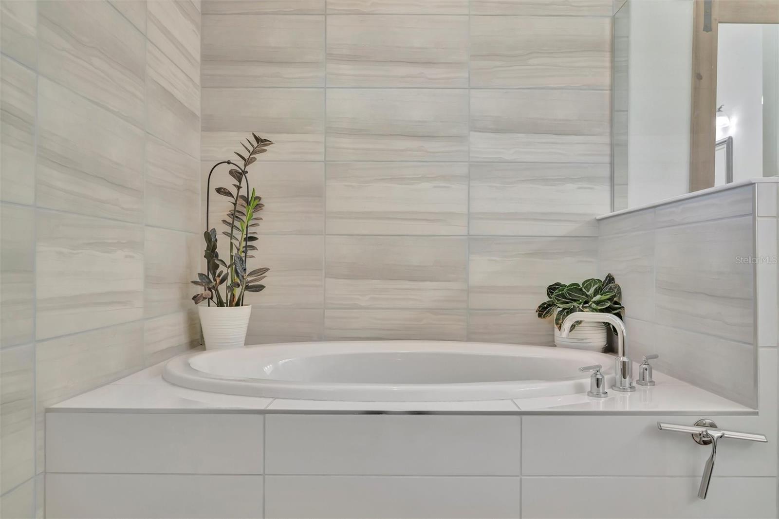 WATERCOLOR PLACE I - Residential