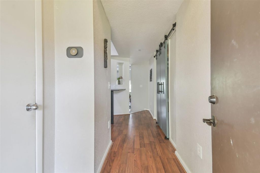 Photo of 2440 W Horatio Street #1031, Tampa, FL 33609 (MLS # TB8489983)