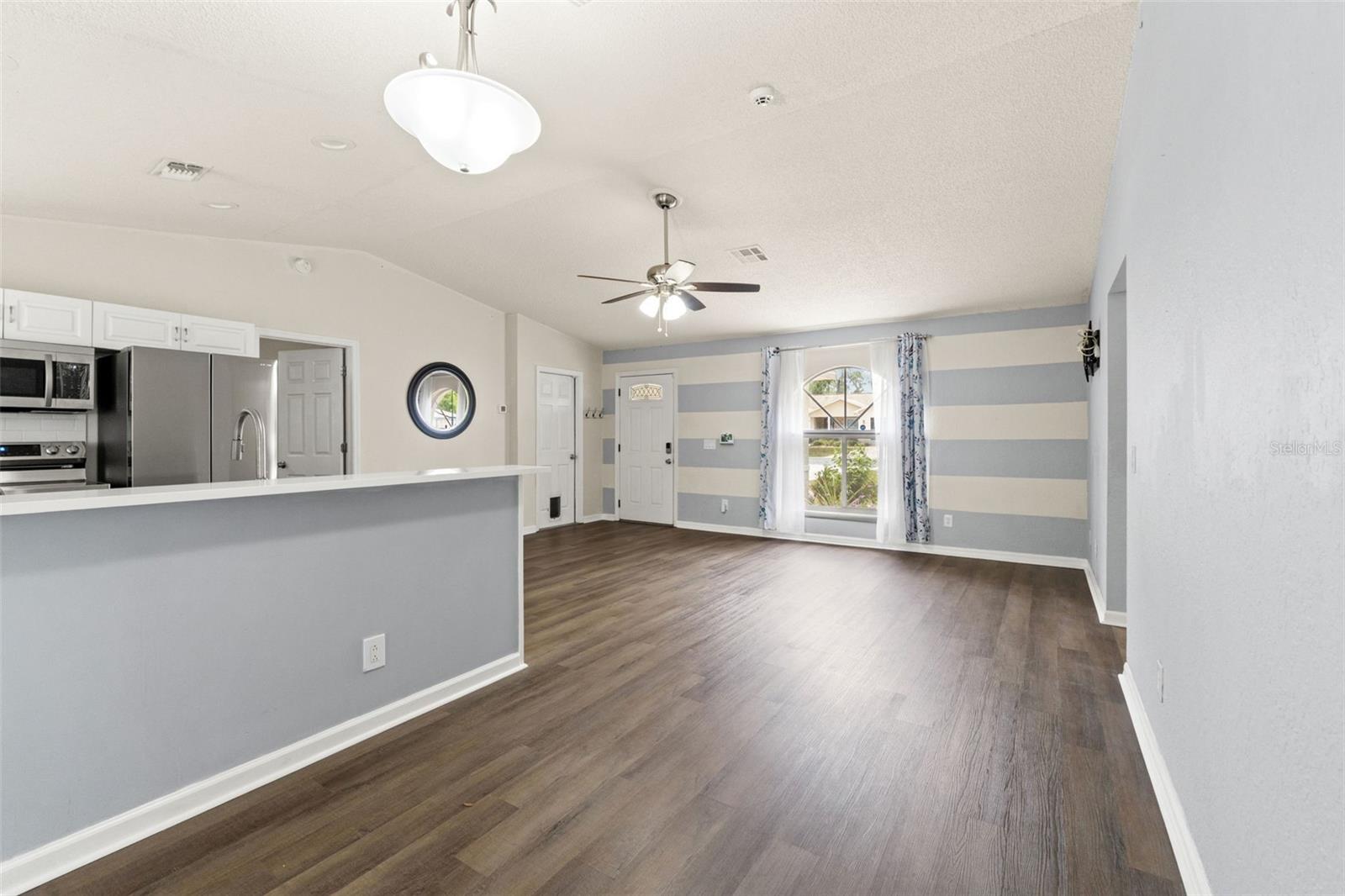 SPRING HILL - Residential
