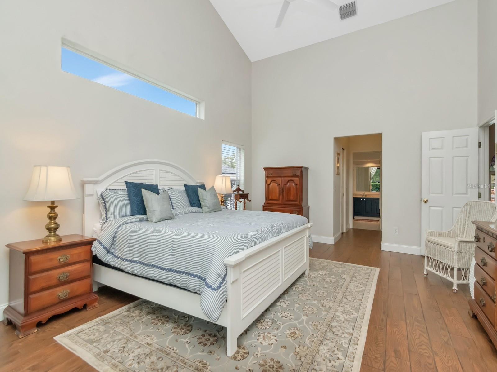 RIVER HILLS COUNTRY CLUB PH - Residential