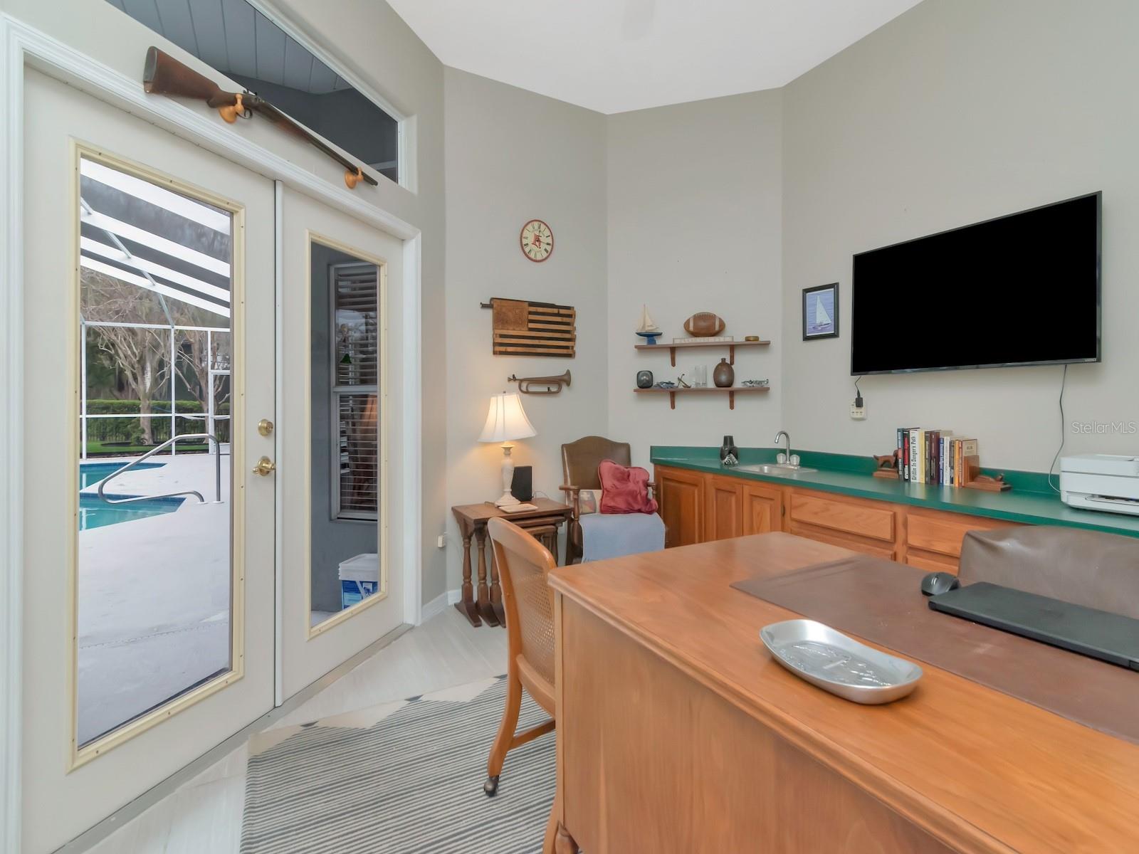 RIVER HILLS COUNTRY CLUB PH - Residential