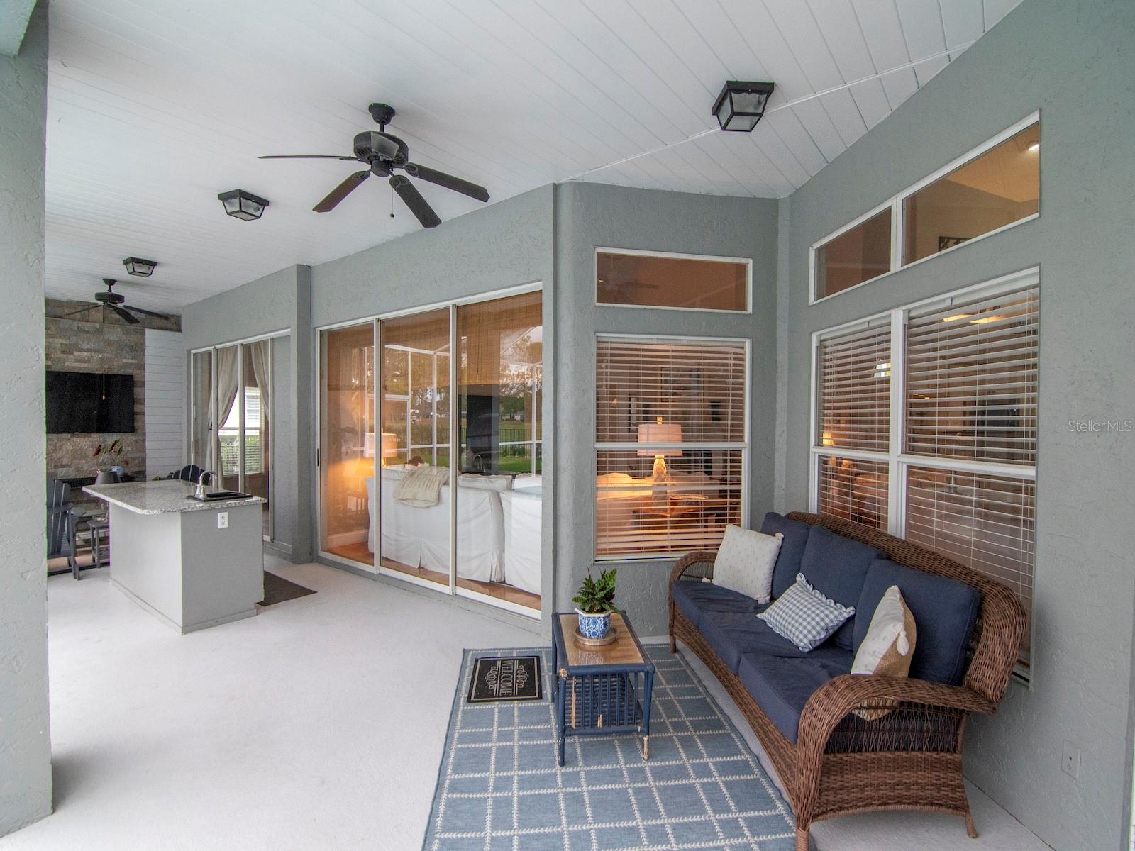 RIVER HILLS COUNTRY CLUB PH - Residential