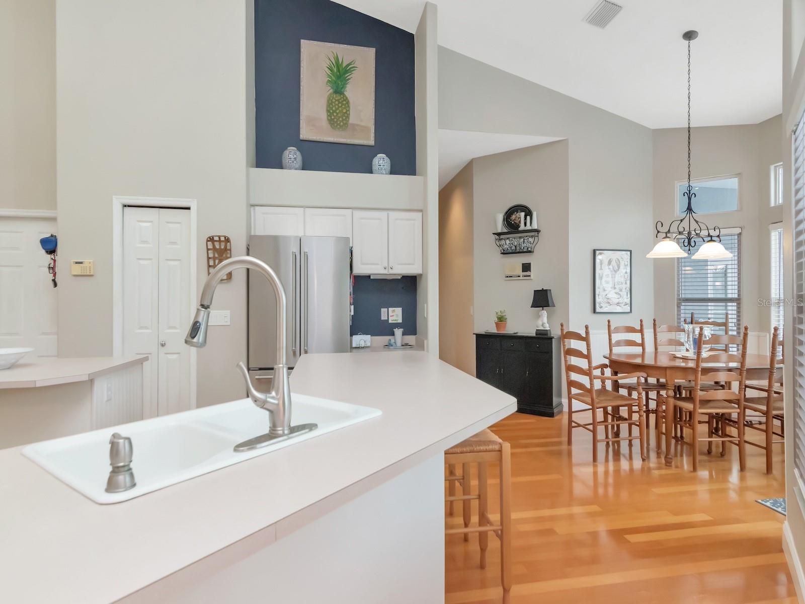 RIVER HILLS COUNTRY CLUB PH - Residential