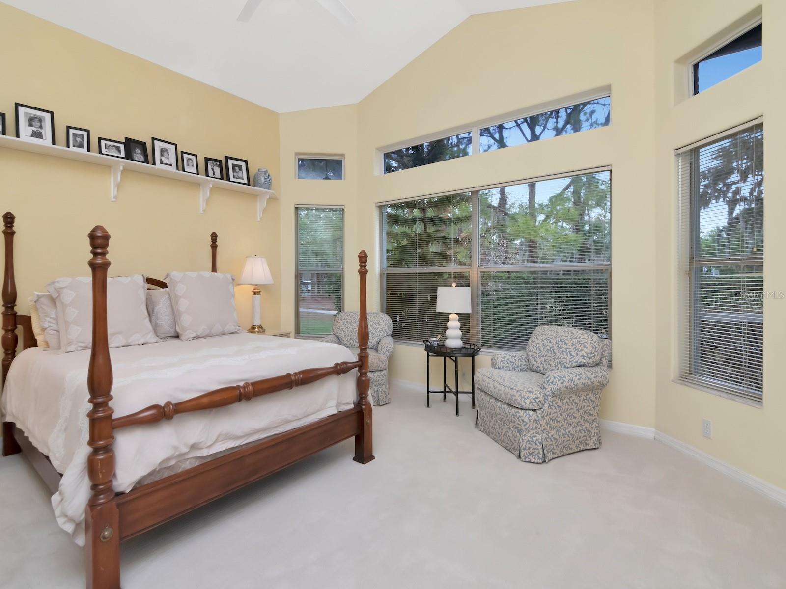 RIVER HILLS COUNTRY CLUB PH - Residential