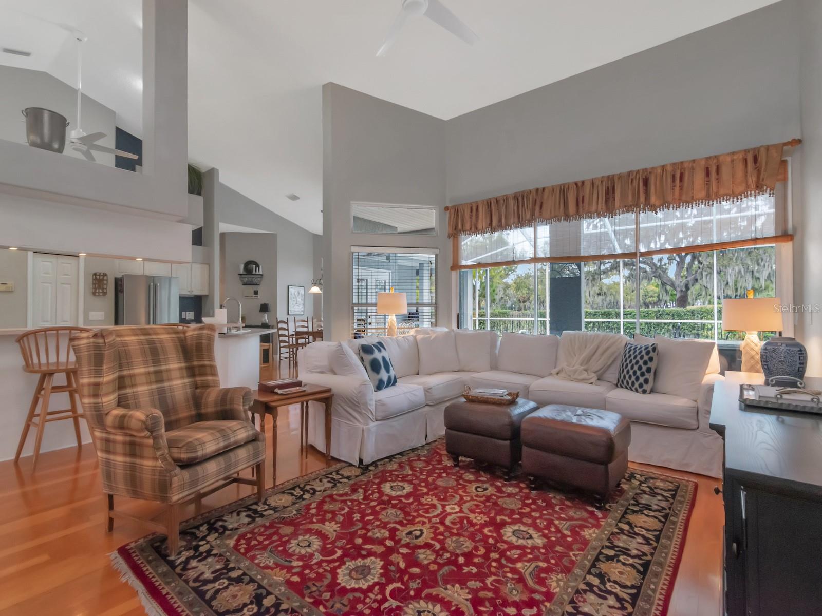 RIVER HILLS COUNTRY CLUB PH - Residential