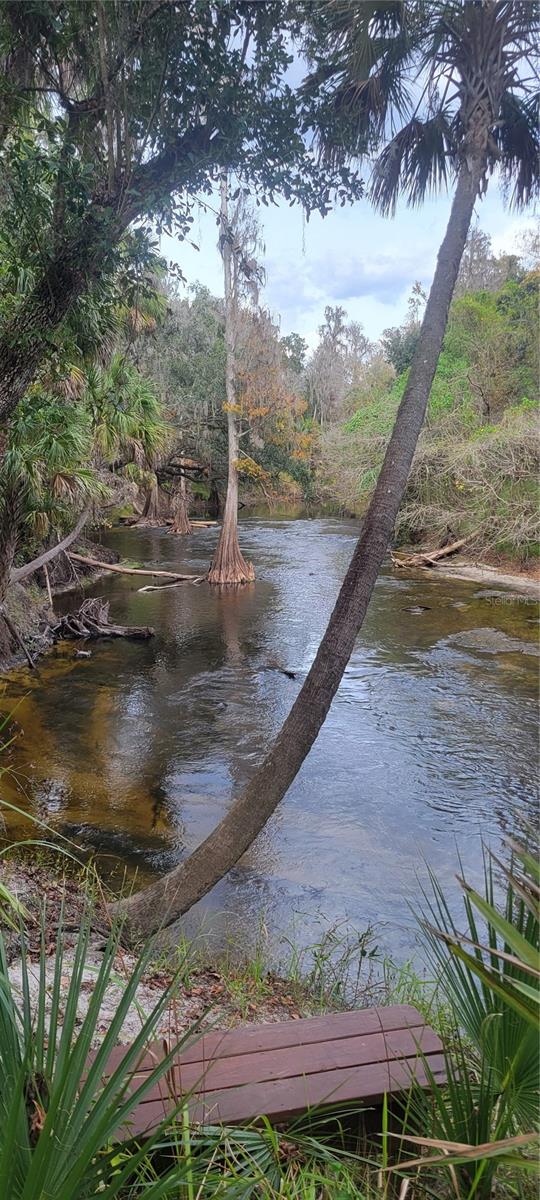 RIVER HILLS COUNTRY CLUB PH - Residential