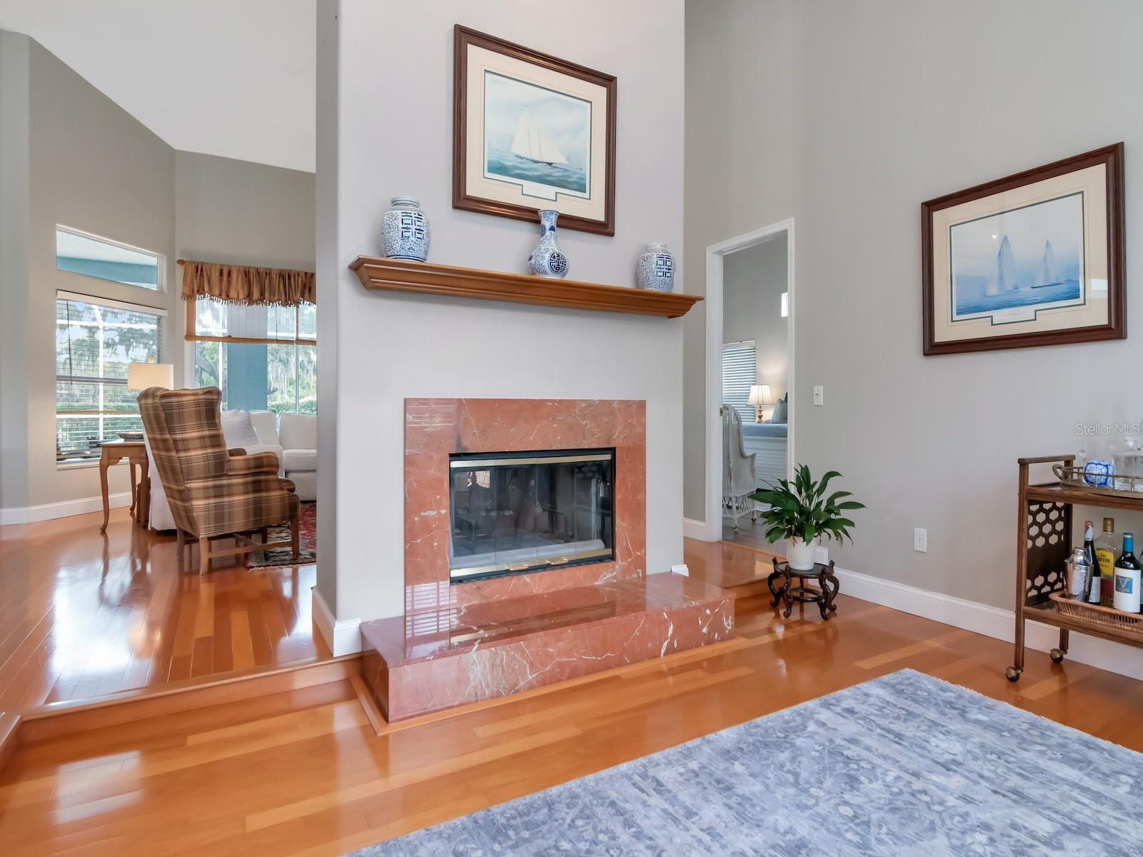 RIVER HILLS COUNTRY CLUB PH - Residential