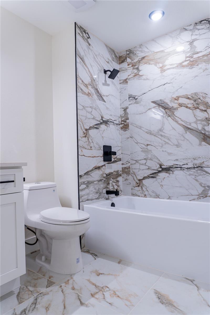 ORONOQUE - Residential