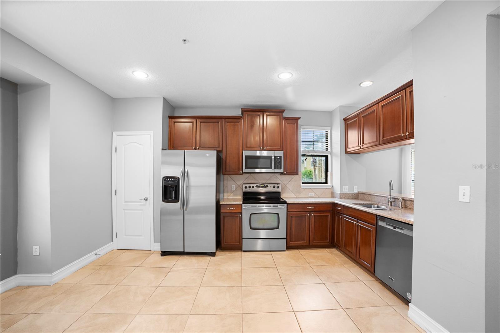 FOUNTAIN PARKE AT LAKE MARY - Residential