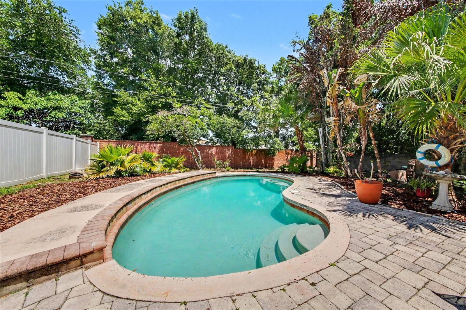 MIRROR LAKE MANOR - Residential