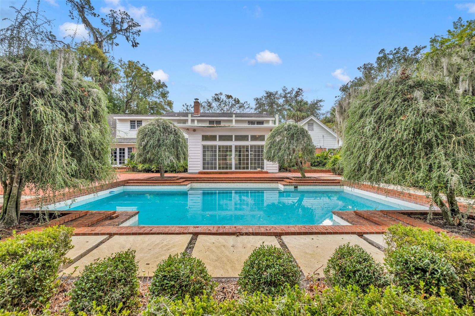 KEISERS REP SICILIAN SHORES - Land