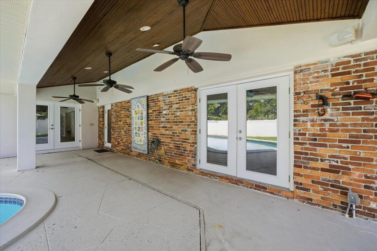 CARROLLWOOD SUB UNIT 14 - Residential