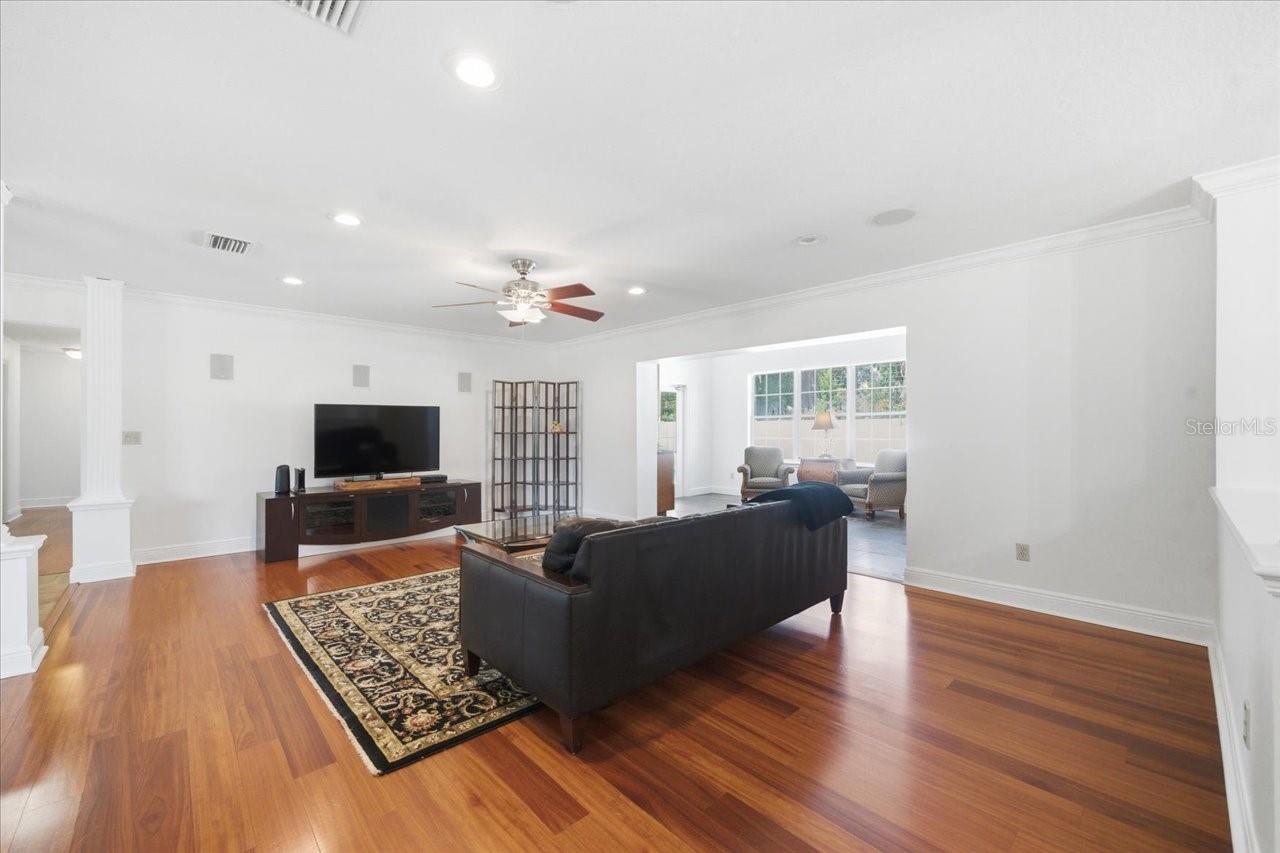 CARROLLWOOD SUB UNIT 14 - Residential