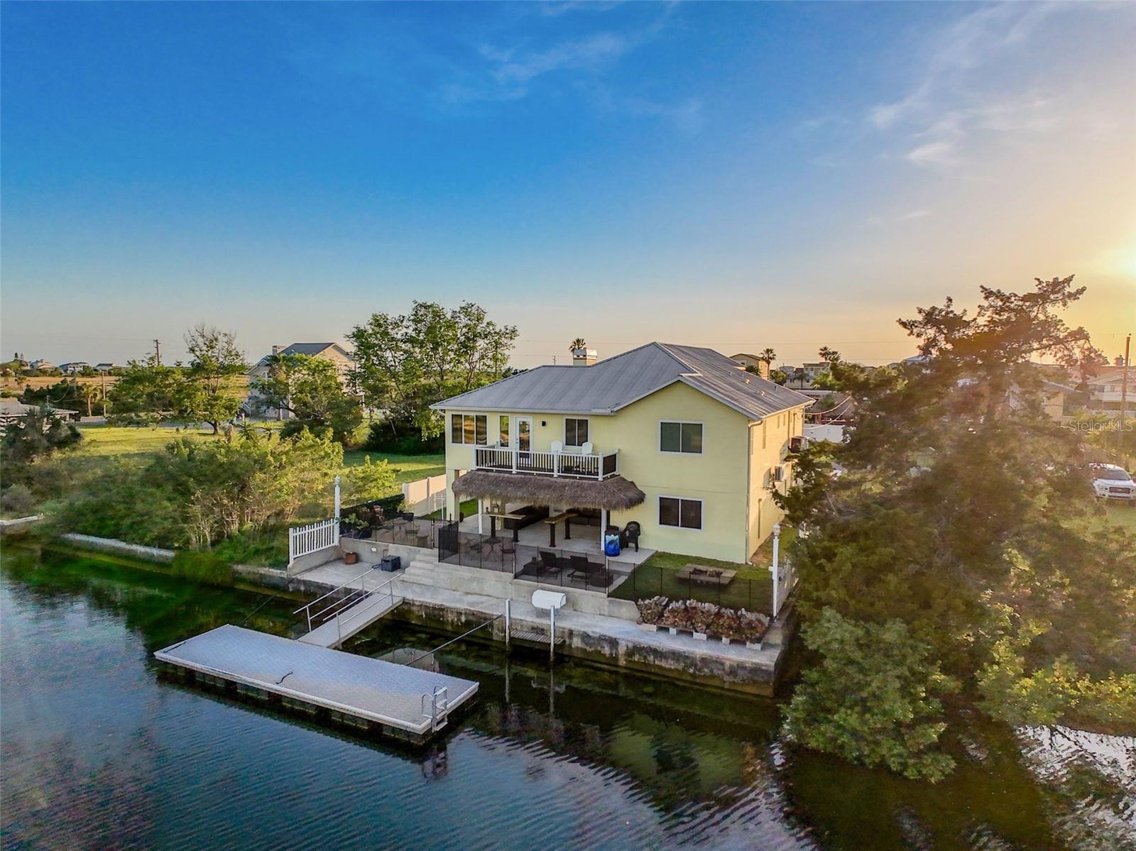 HERNANDO BEACH - Residential