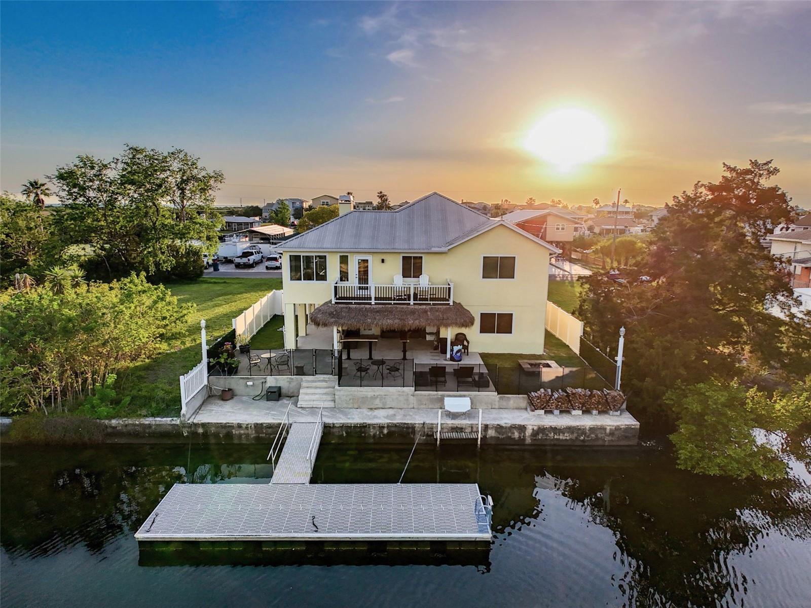 HERNANDO BEACH - Residential