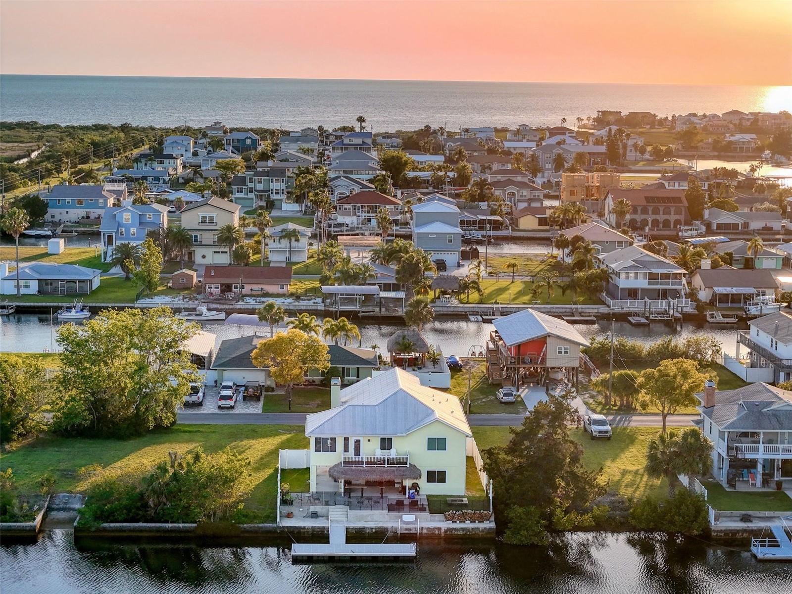 HERNANDO BEACH - Residential