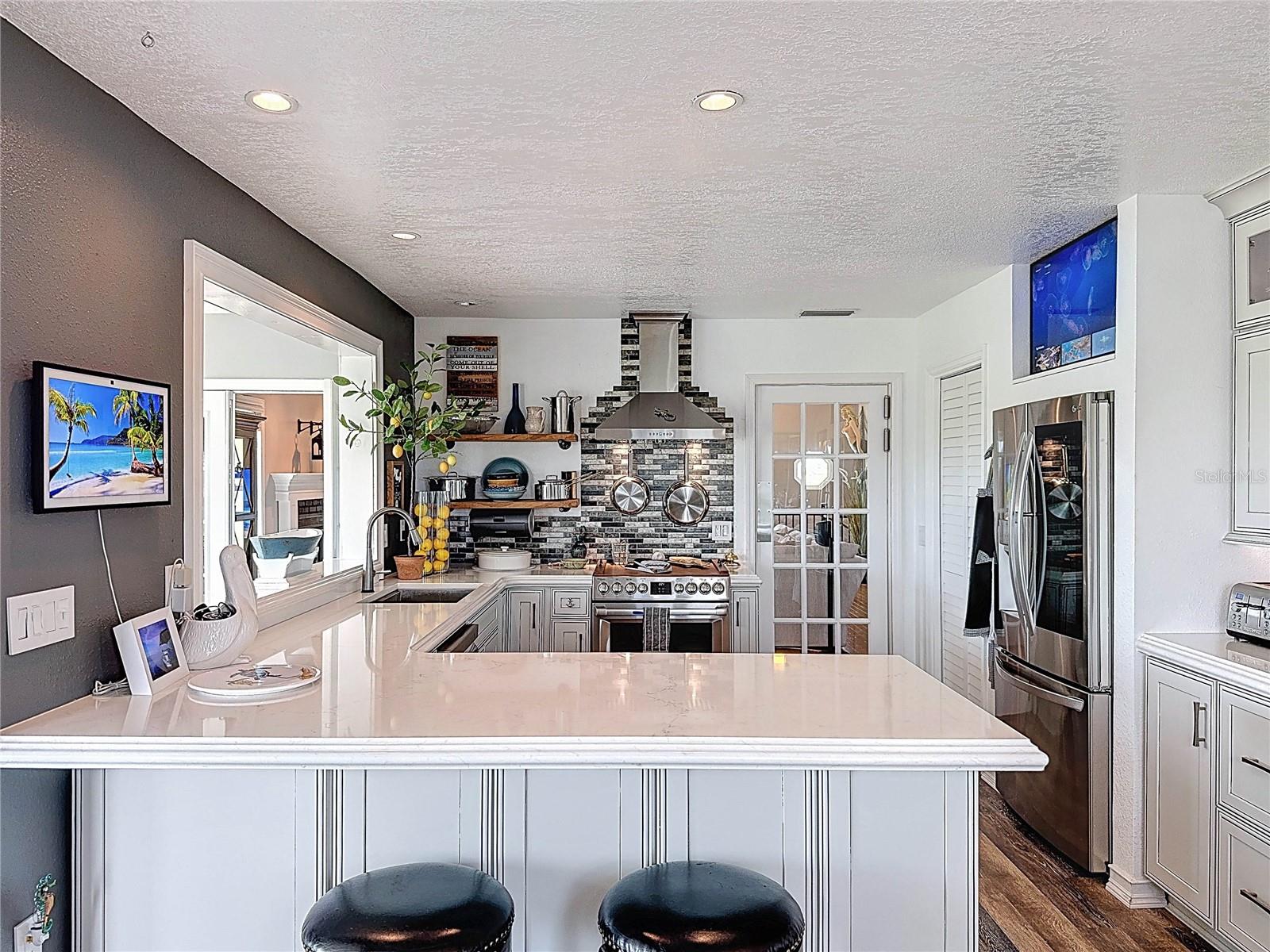 HERNANDO BEACH - Residential