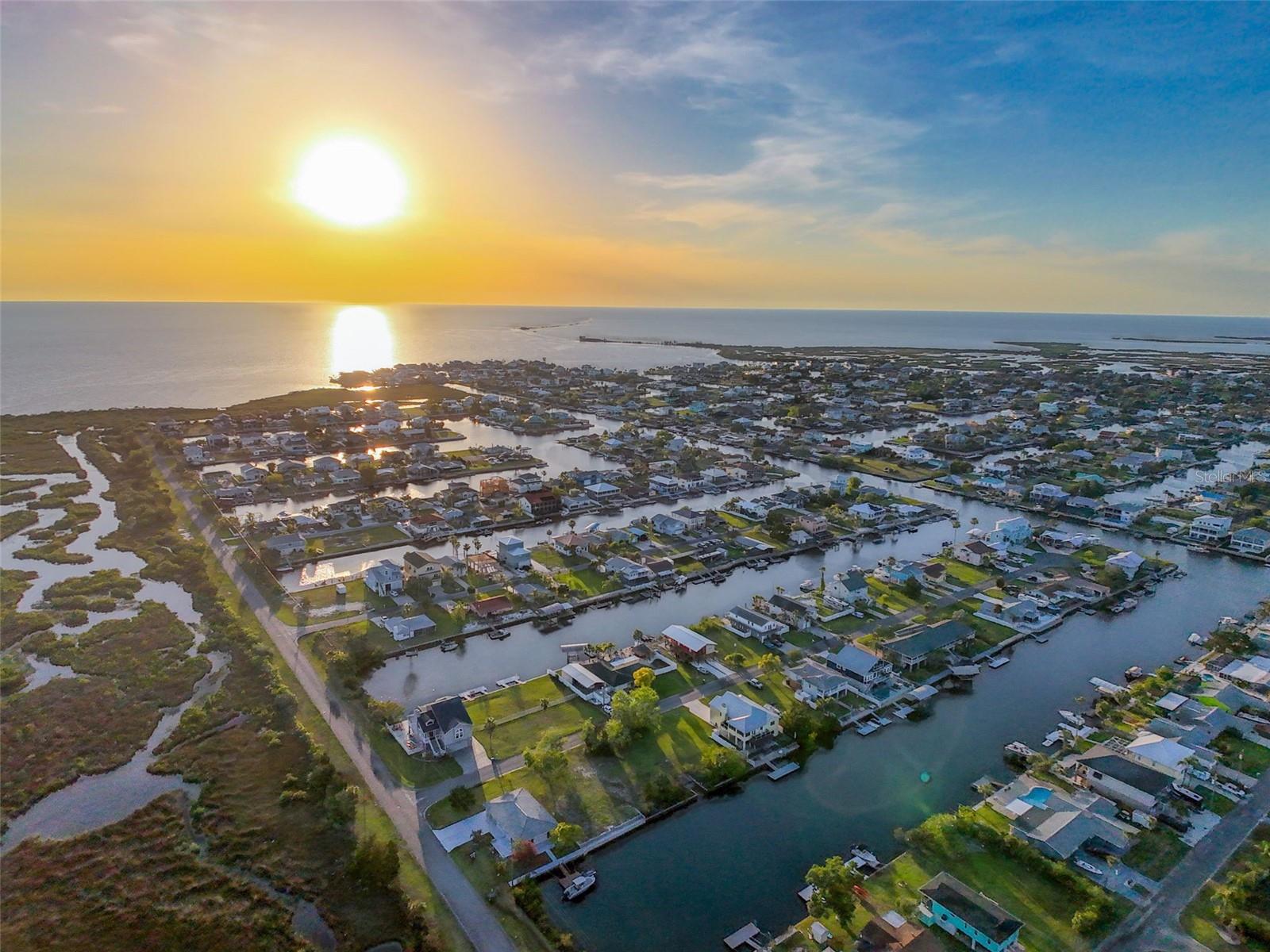 HERNANDO BEACH - Residential