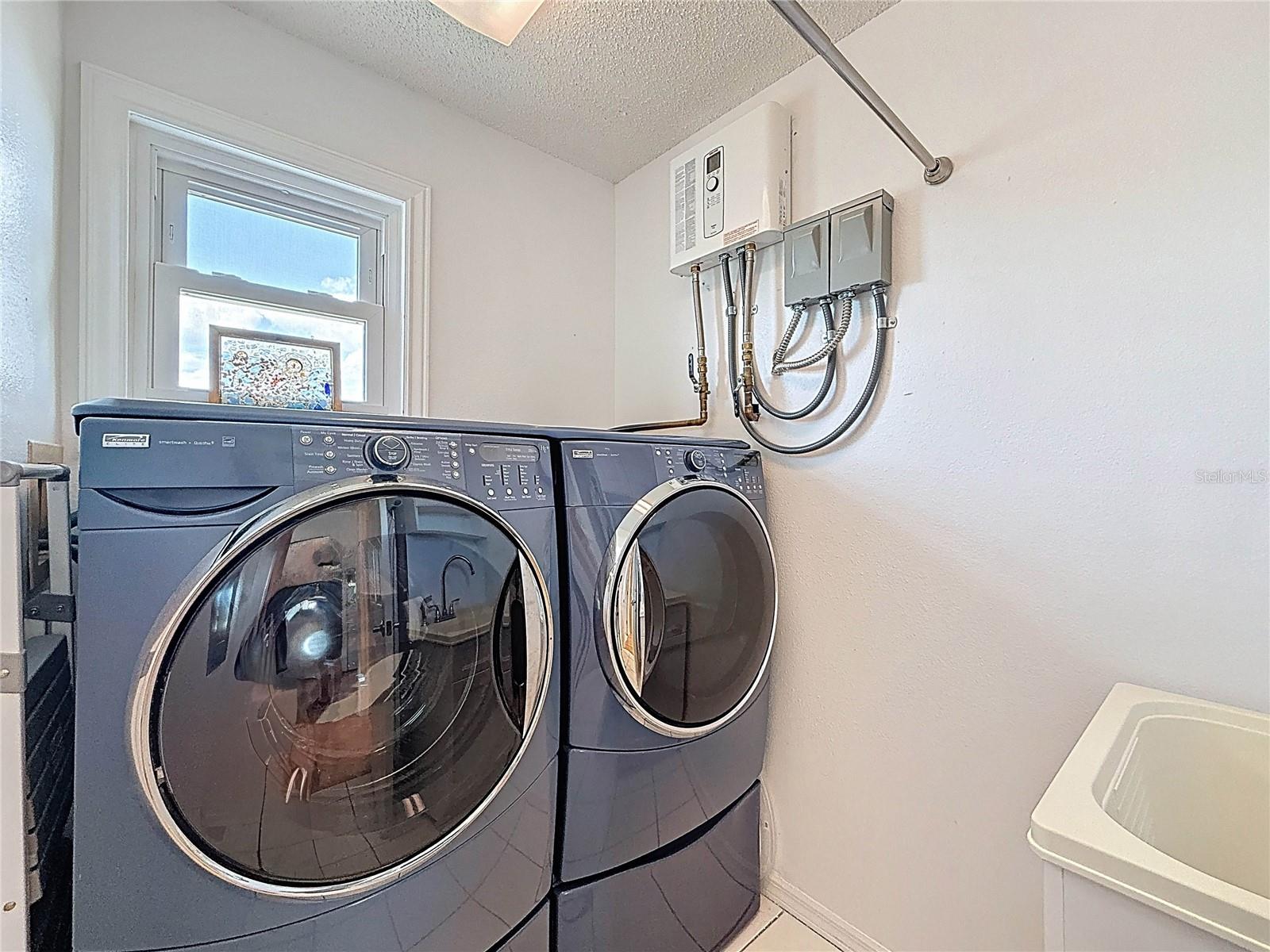 HERNANDO BEACH - Residential