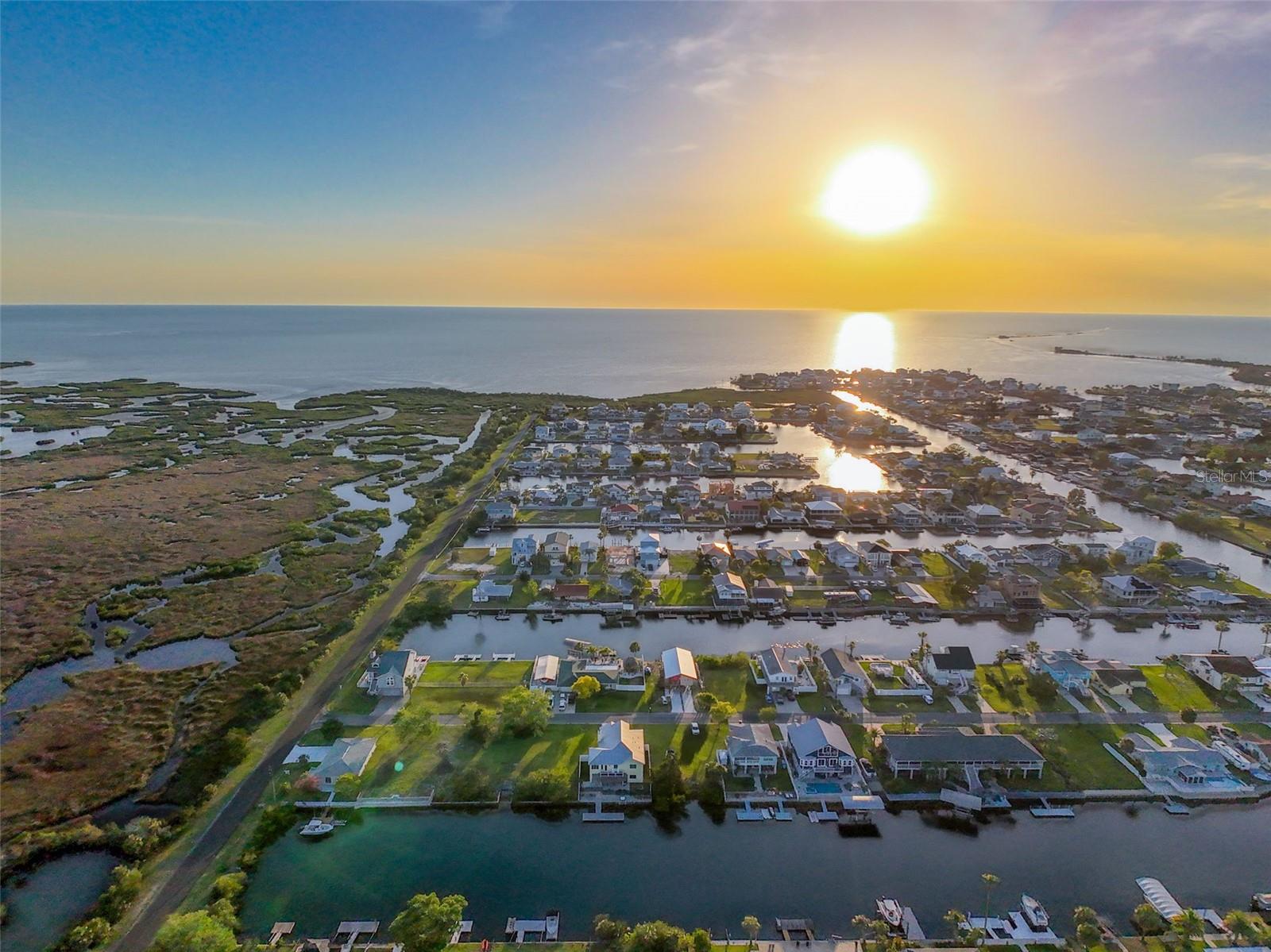 HERNANDO BEACH - Residential