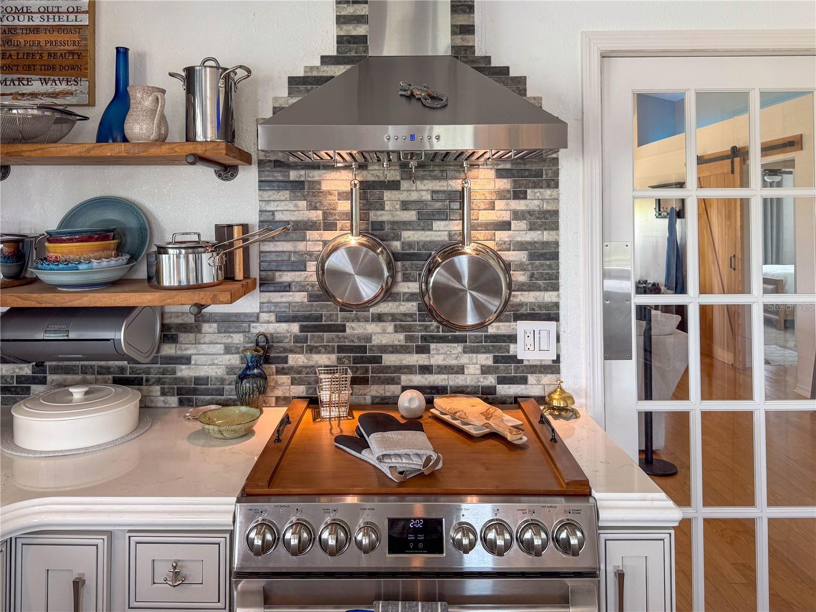 HERNANDO BEACH - Residential