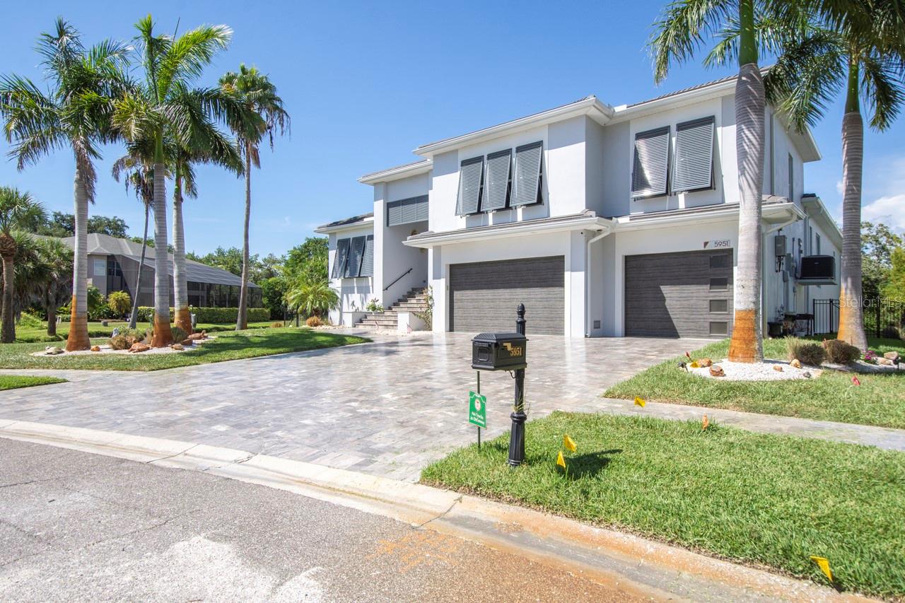 BAY ESTATES - Residential