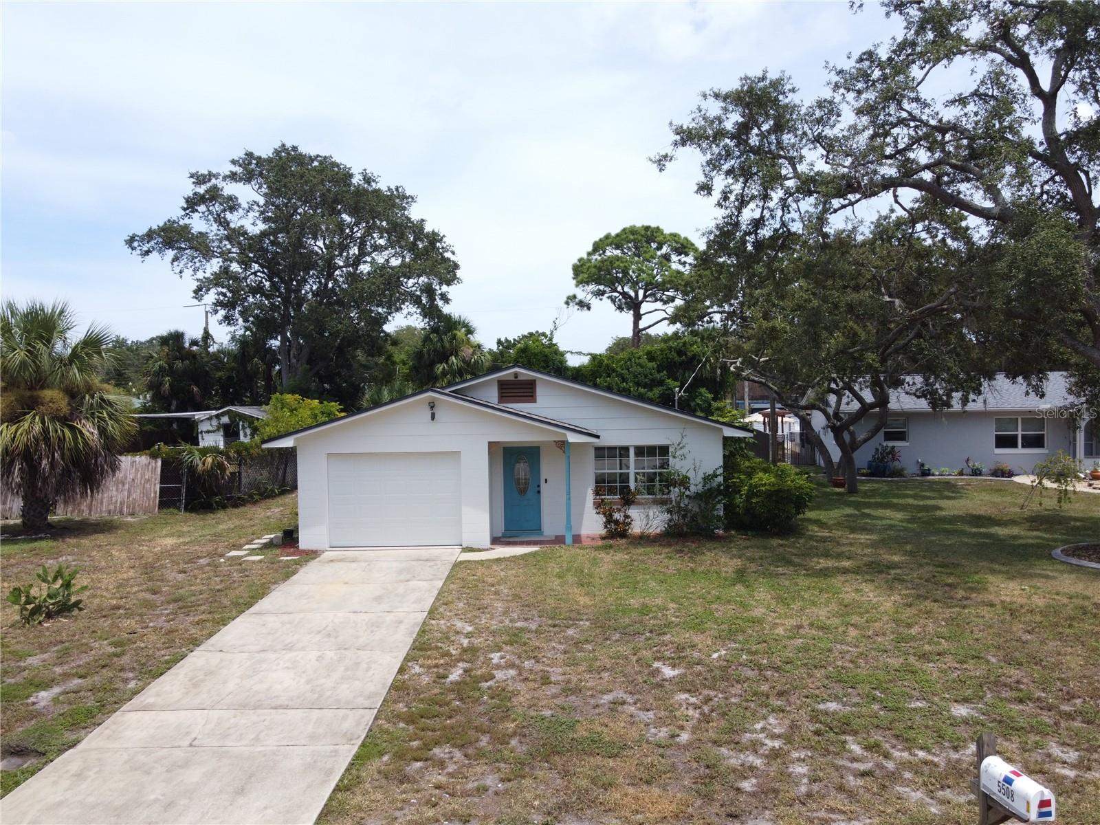 BAYWOOD - Residential