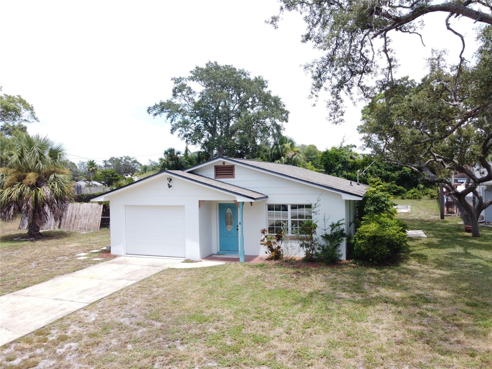BAYWOOD - Residential