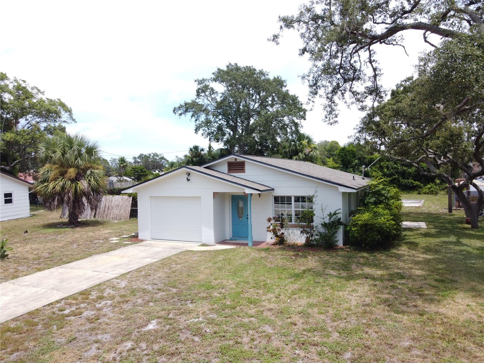 BAYWOOD - Residential