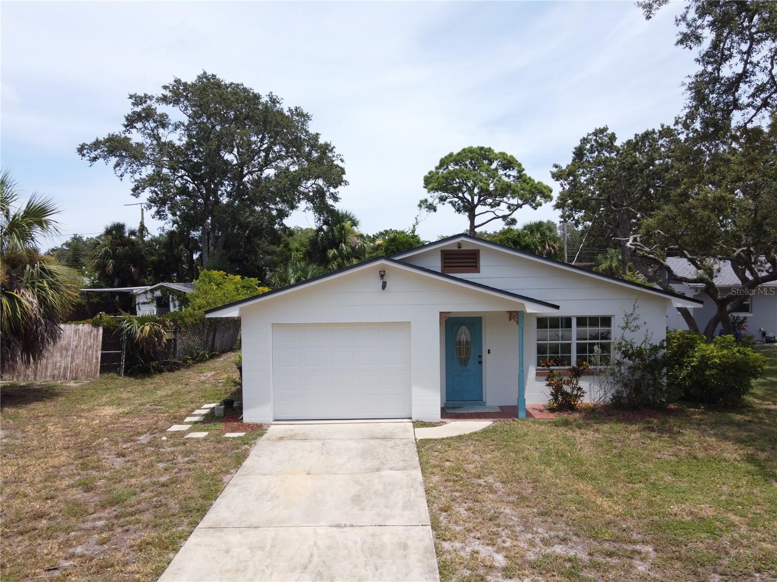 BAYWOOD - Residential