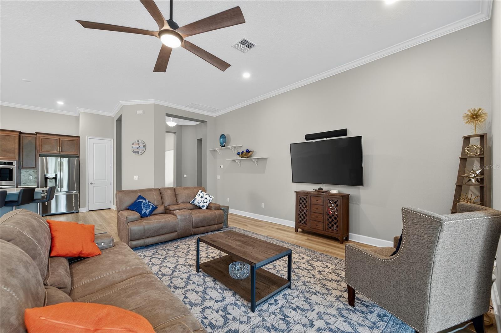 MIRABAY-MARISOL POINTE - Residential