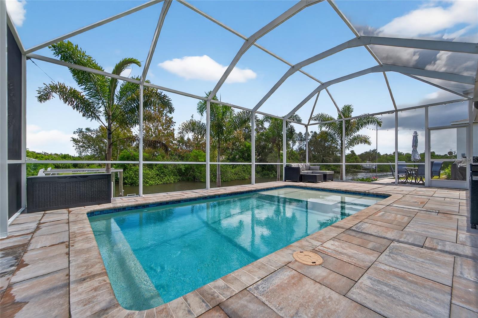 MIRABAY-MARISOL POINTE - Residential