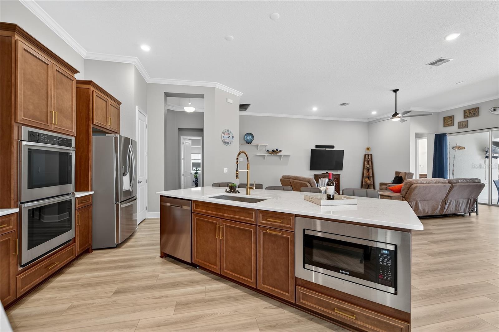 MIRABAY-MARISOL POINTE - Residential
