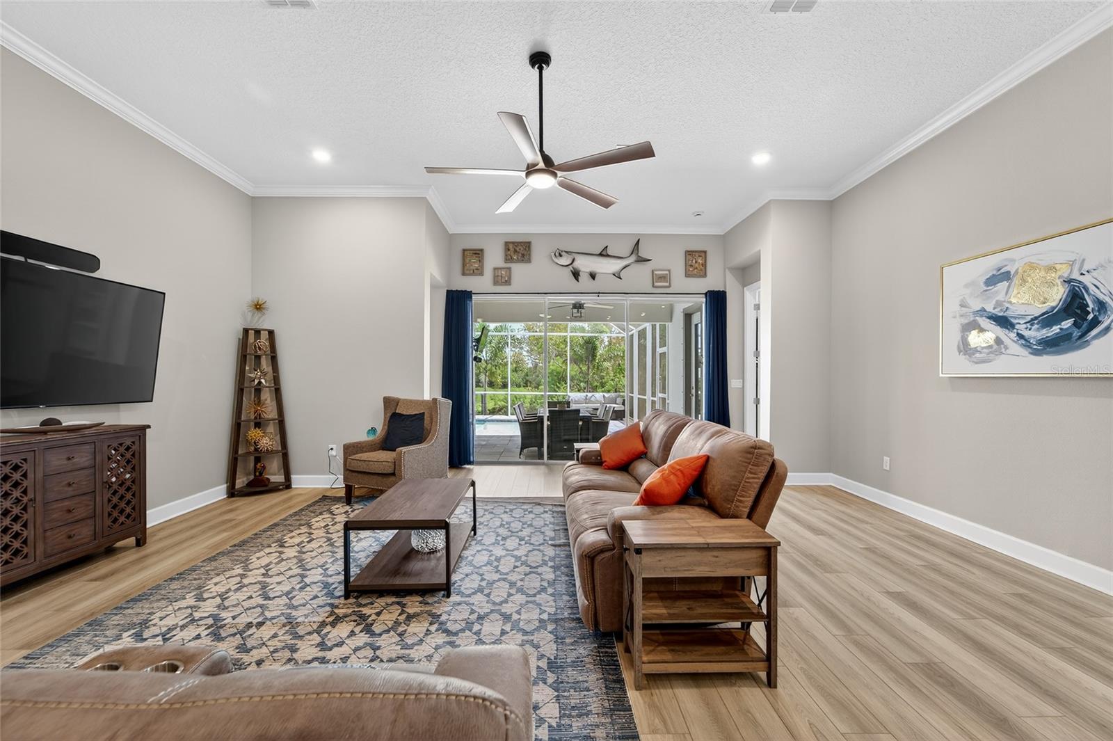 MIRABAY-MARISOL POINTE - Residential