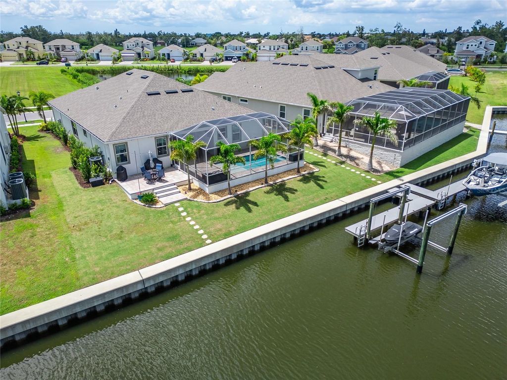 Photo of 5961 Blakeney Loop, Apollo Beach, FL 33572 (MLS # TB8415690)