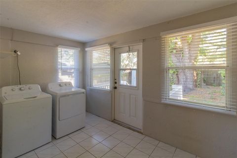 Duplex in ORLANDO FL 1021 DOWD AVENUE 11.jpg