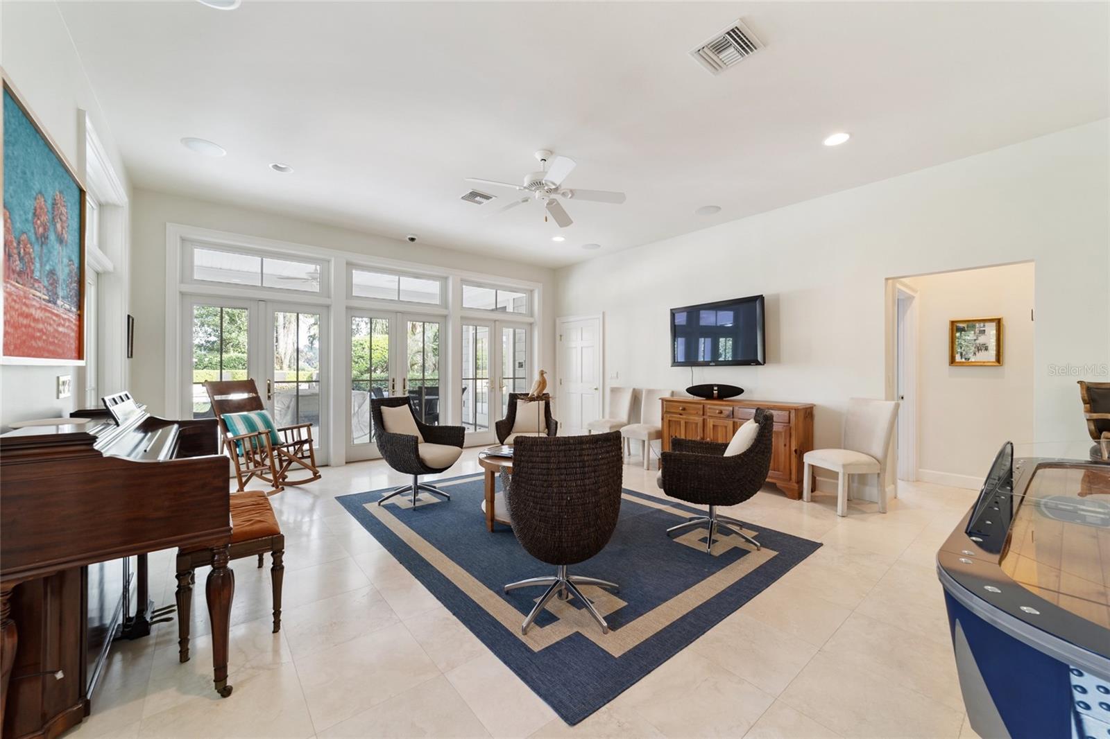 COUNTRY CLUB/OCALA UN 02 - Residential