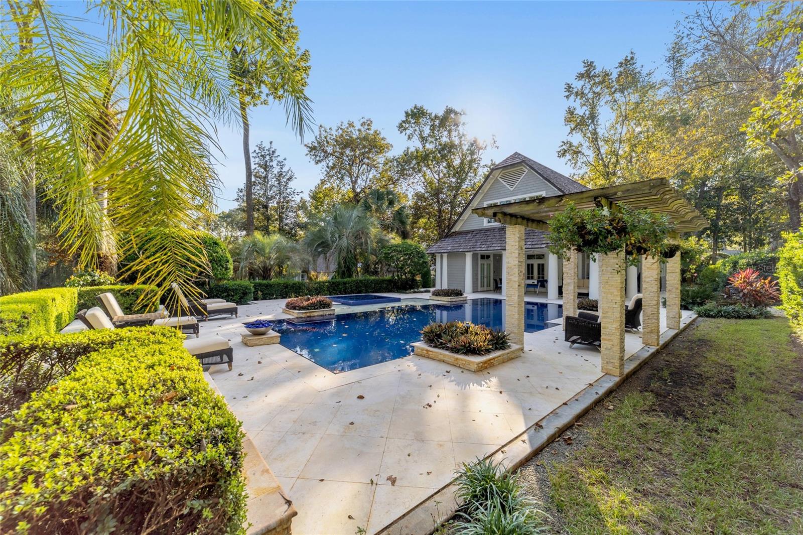 COUNTRY CLUB/OCALA UN 02 - Residential