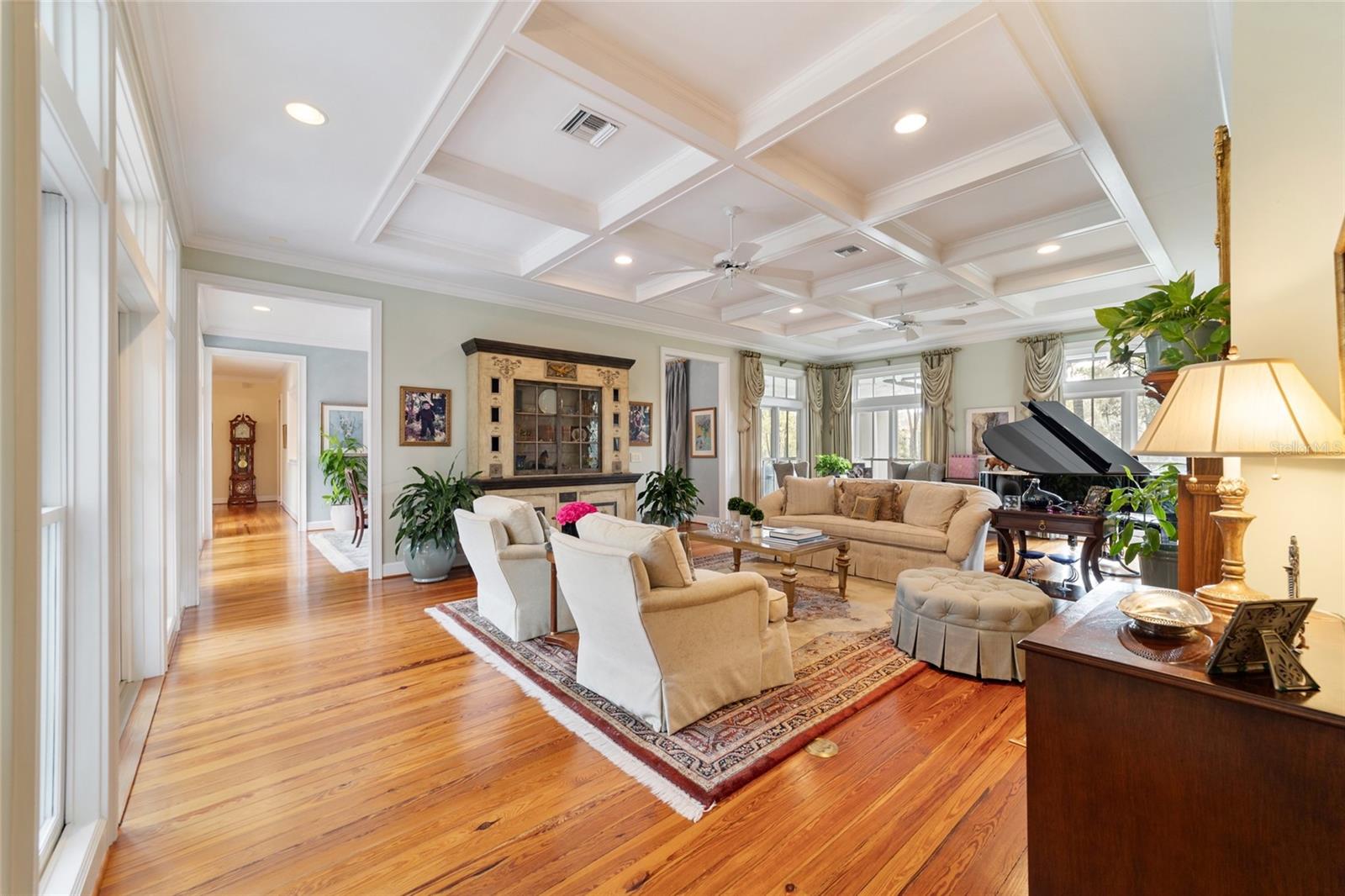 COUNTRY CLUB/OCALA UN 02 - Residential