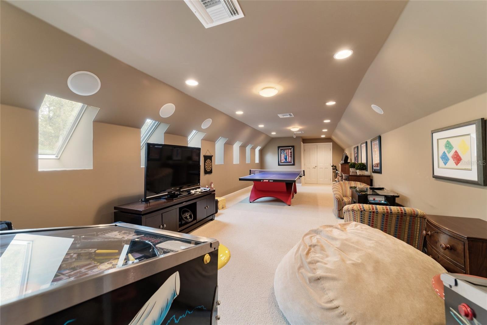 COUNTRY CLUB/OCALA UN 02 - Residential
