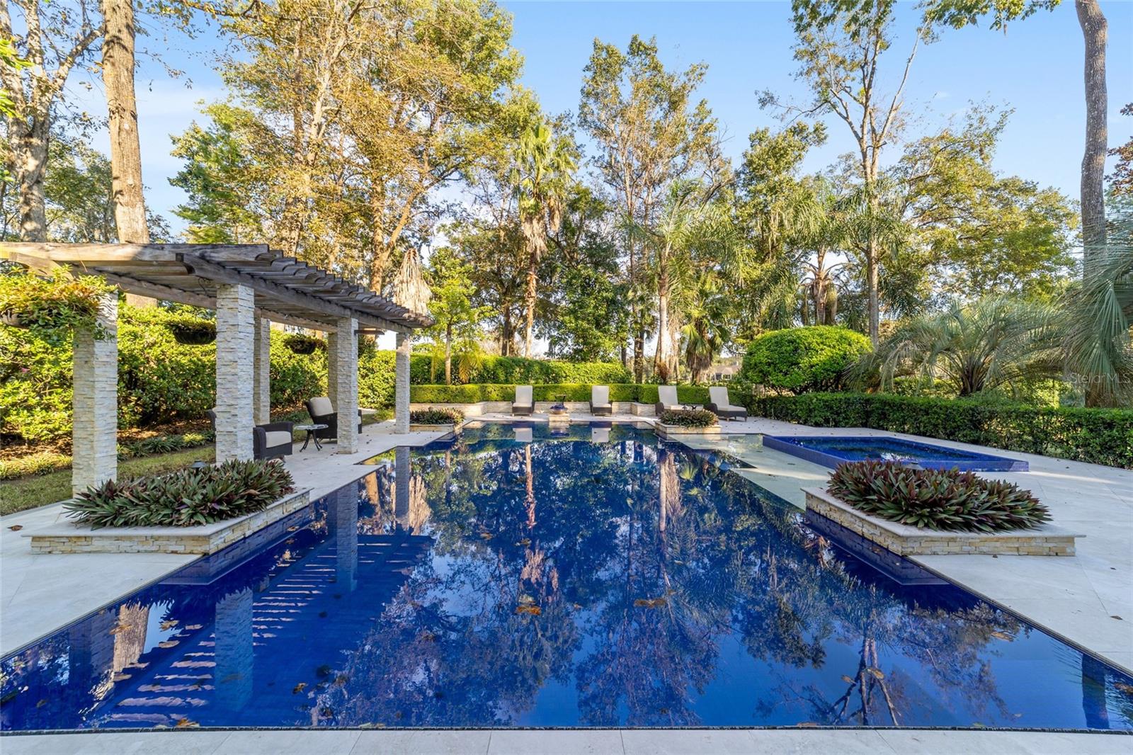 COUNTRY CLUB/OCALA UN 02 - Residential