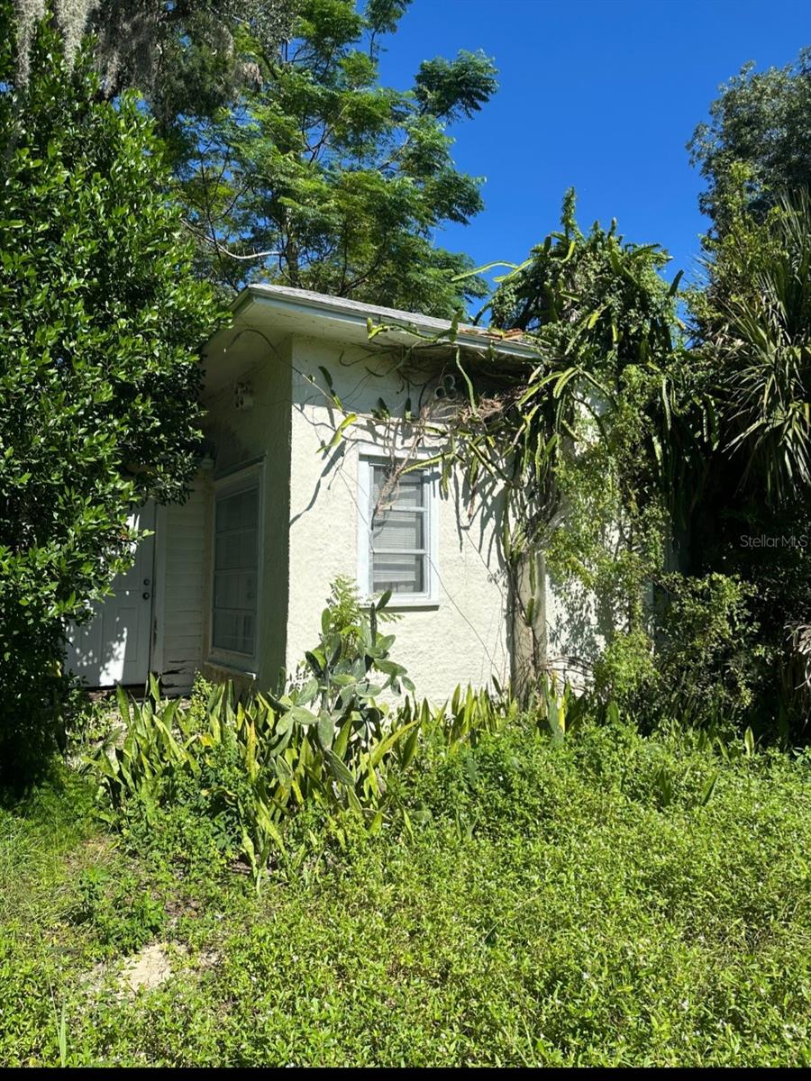 527 WESTMORELAND ROAD