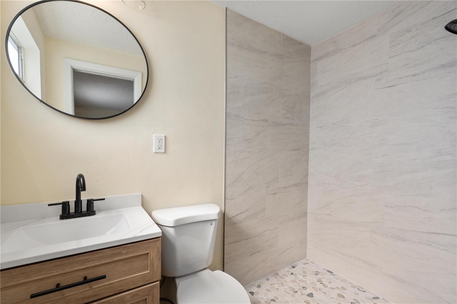 REGENCY PARK - Residential