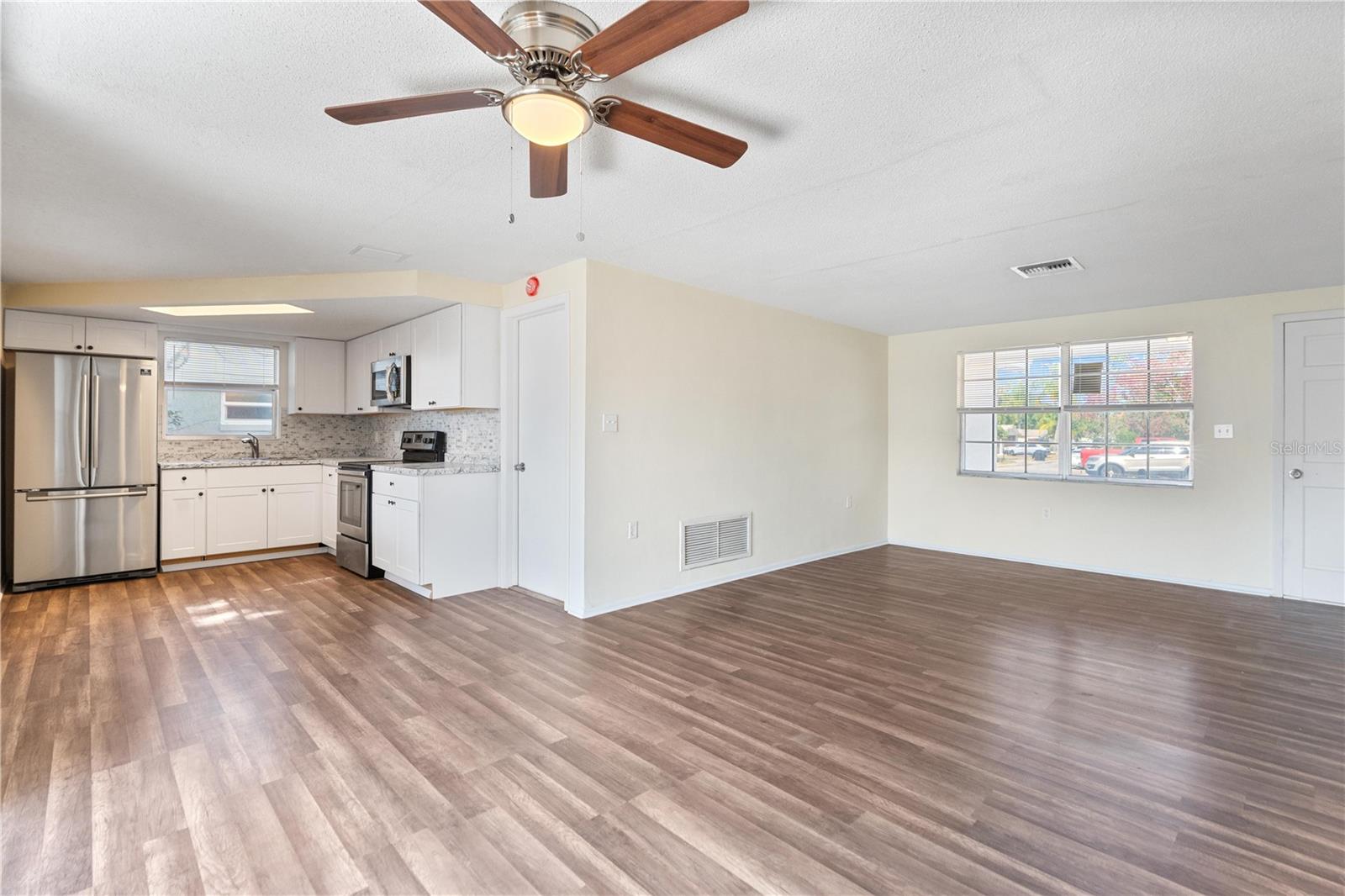 7130 FOX HOLLOW DRIVE