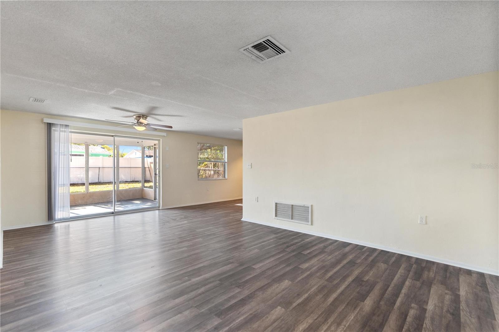 7130 FOX HOLLOW DRIVE