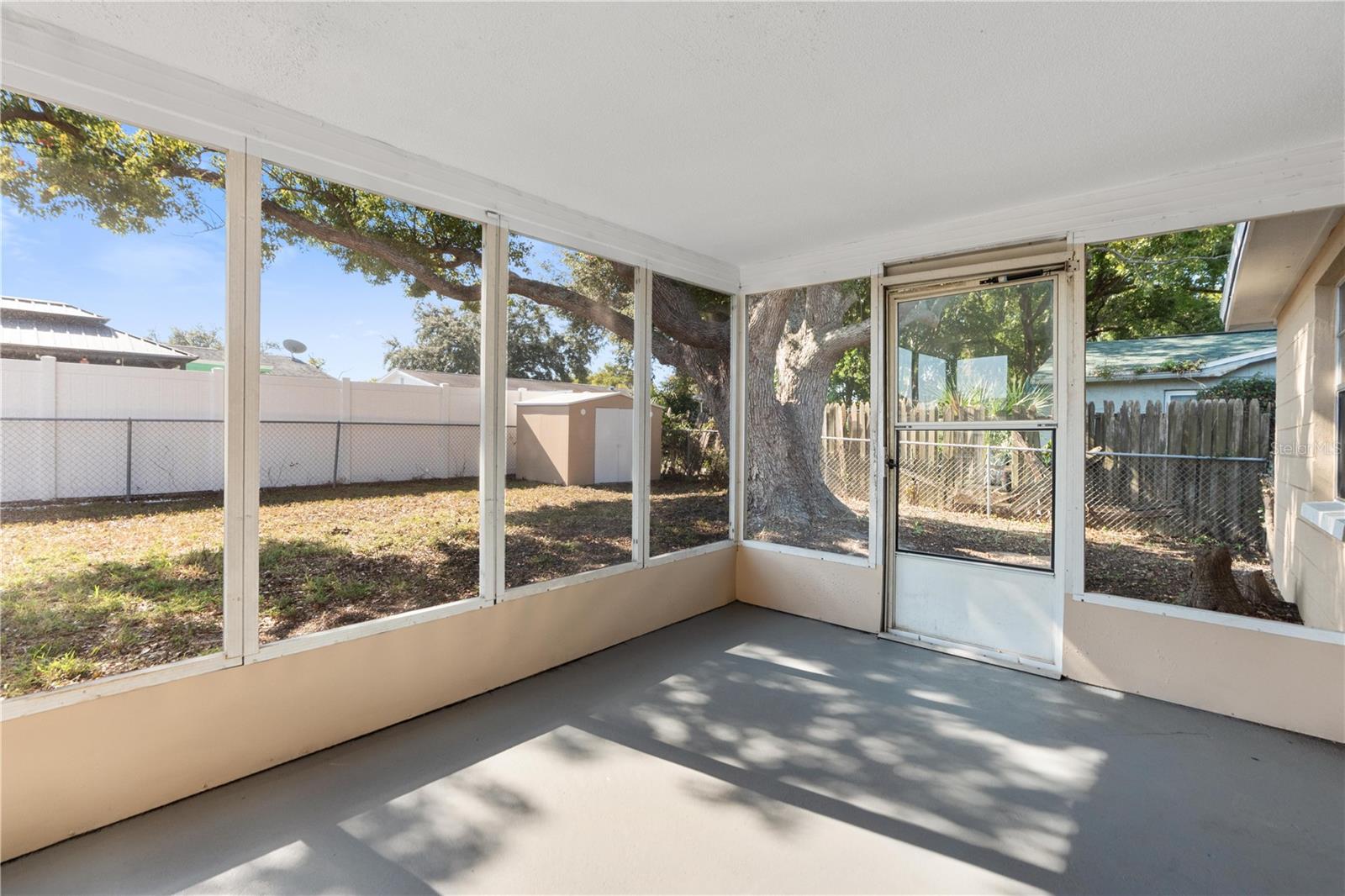 REGENCY PARK - Residential